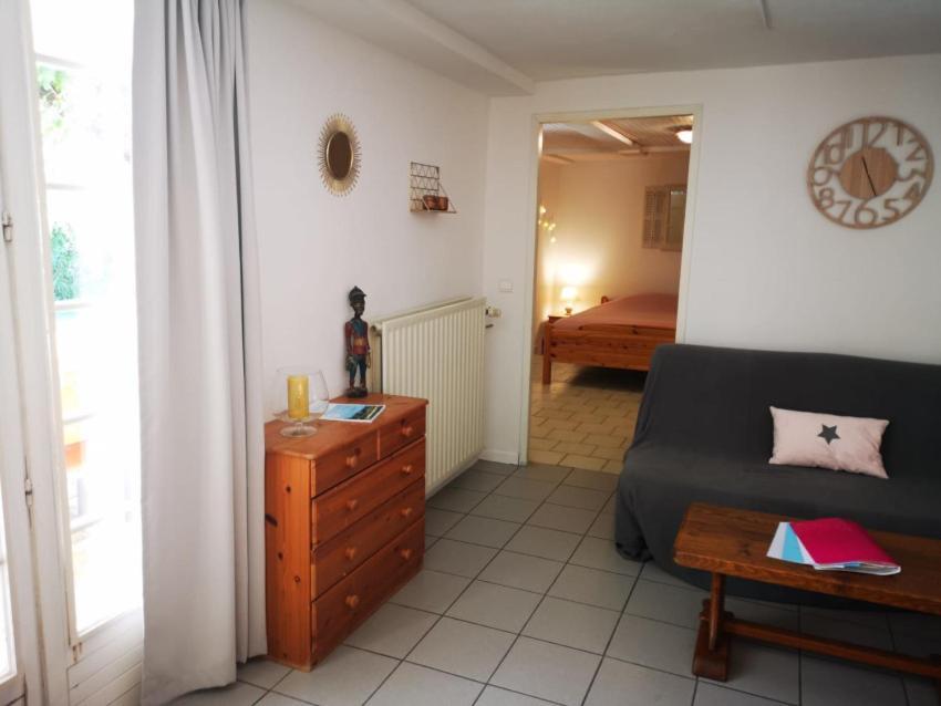 Miro, Avec Piscine Chauffee Et Tennis Aparthotel
